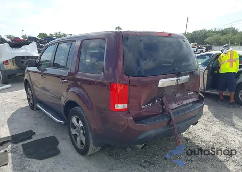 2015 Honda Pilot Ex-L z USA, uszkodzony, nr VIN 5FNYF3H54FB027733